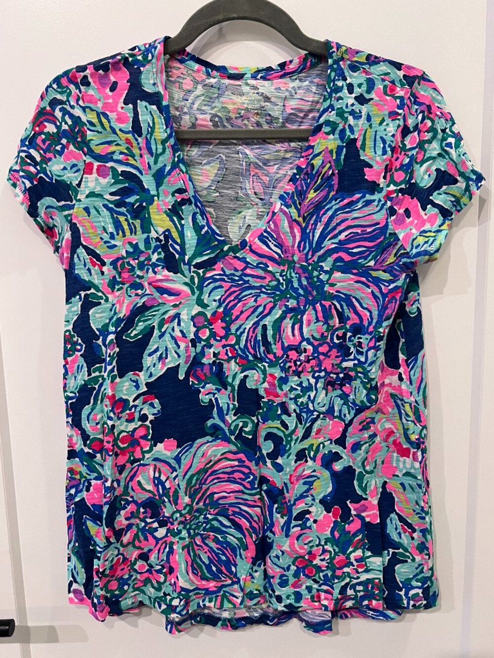 Lilly Pulitzer Floral V-Neck Short Sleeve Top Size S